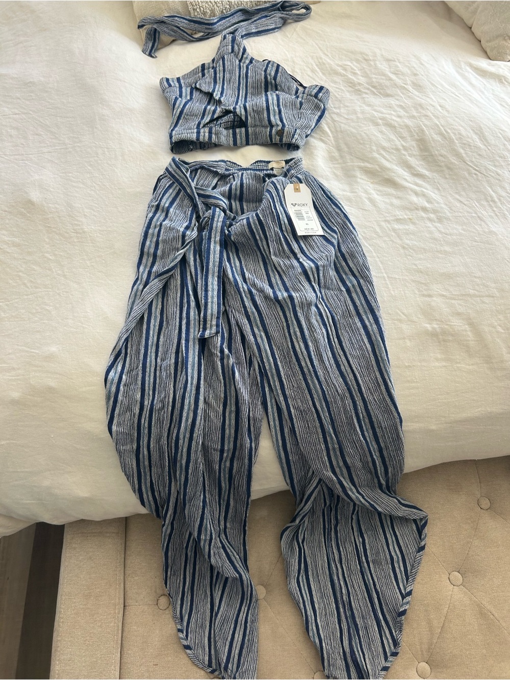 ** New with Tags - Striped Blue Tie-Waist Wide-Leg Pant Set - Blue